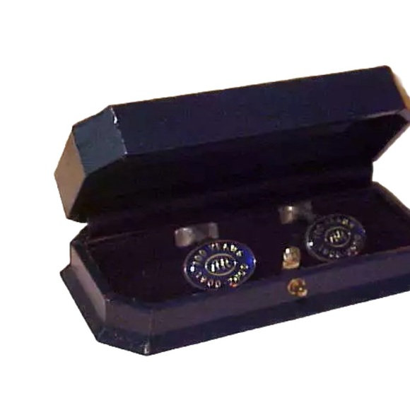 Vintage NOS Austin Reed Cuff Links 100 Years Commemorative 1900-2000 Hard Case - Picture 2 of 6